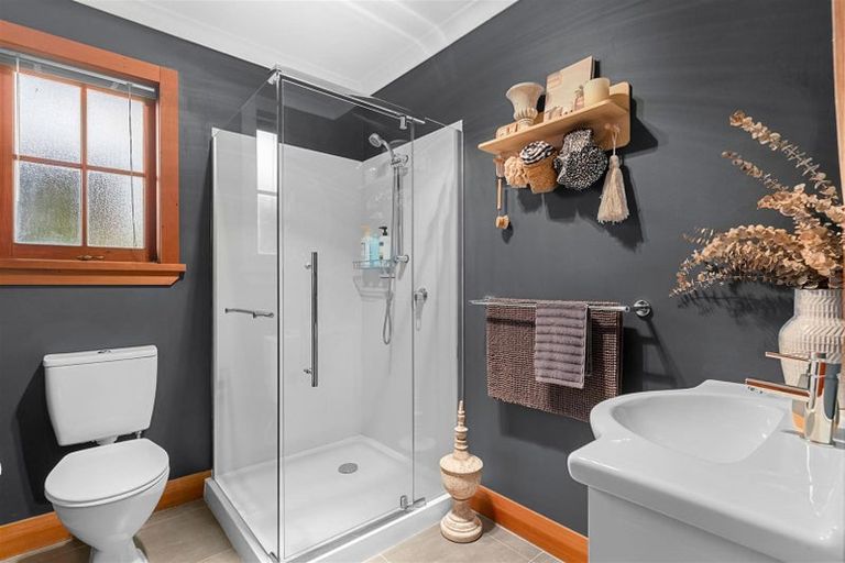 Photo of property in 13 Ash Grove, Maungaturoto, 0520