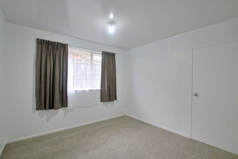 Photo of property in 56 Ruze Vida Drive, Massey, Auckland, 0614