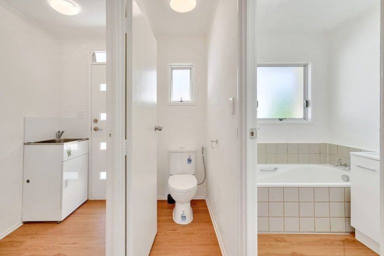 Photo of property in 3 Galilee Avenue, Red Hill, Papakura, 2110