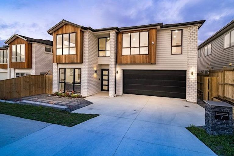 Photo of property in 7 Ballinabreen Road, Flat Bush, Auckland, 2019