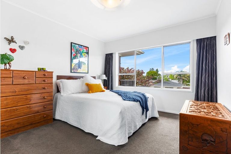 Photo of property in 16 Nui Mana Place, Te Atatu South, Auckland, 0610