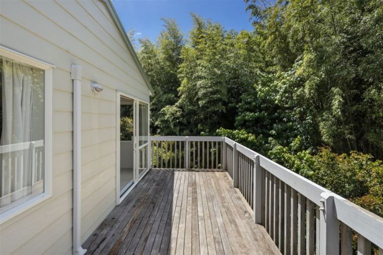 Photo of property in 2/7 Fordham Street, Beach Haven, Auckland, 0626