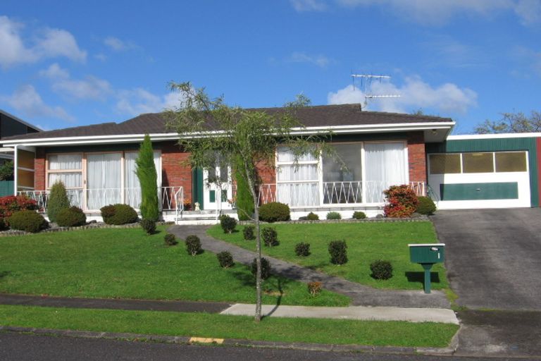 Photo of property in 2/1 Melissa Place, Farm Cove, Auckland, 2012