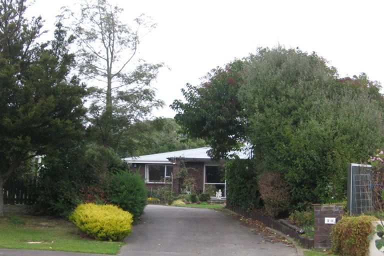 Photo of property in 20 Cecil Place, Cloverlea, Palmerston North, 4412