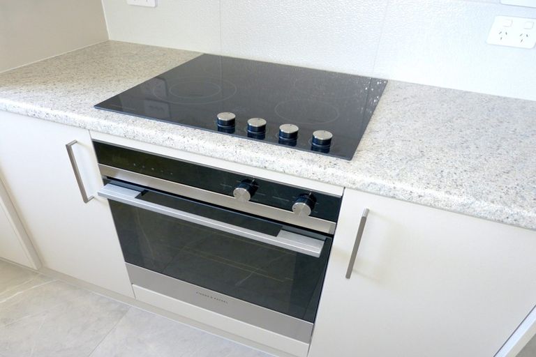 Photo of property in 107 Station Road, Kumeu, 0891