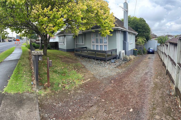 Photo of property in 142 Wyllie Road, Papatoetoe, Auckland, 2025
