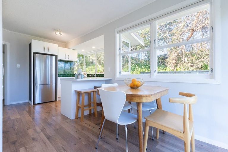 Photo of property in 33 Rimu Road, Raumati Beach, Paraparaumu, 5032