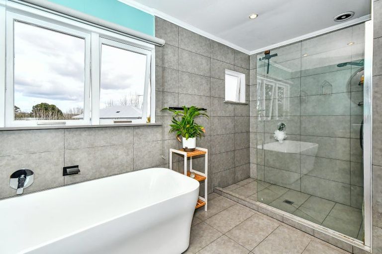 Photo of property in 516a Great South Road, Rosehill, Papakura, 2113