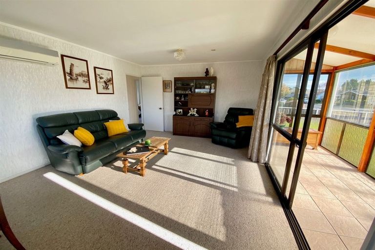 Photo of property in 17 Crossleigh Crescent, Balclutha, 9230