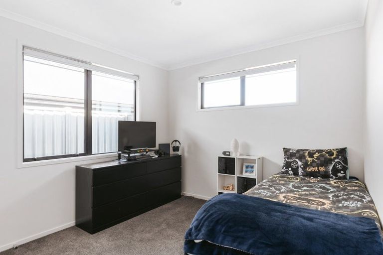 Photo of property in 15 Godwit Lane, Welcome Bay, Tauranga, 3112
