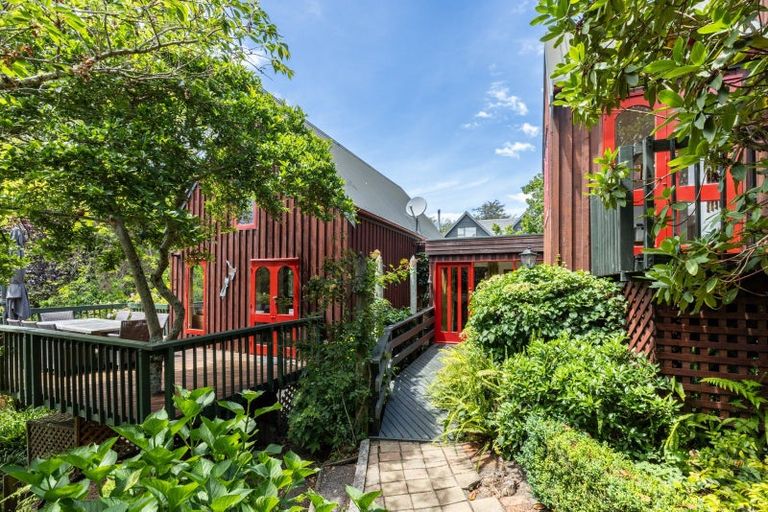 Photo of property in 77 Kopanga Road, Havelock North, 4130