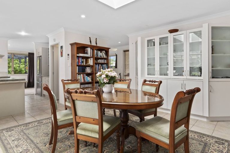 Photo of property in 17 Olive Close, Omokoroa, 3114