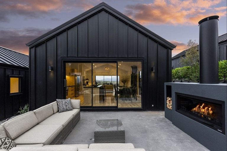 Photo of property in 29 Glenfiddich Road, Jacks Point, Queenstown, 9371