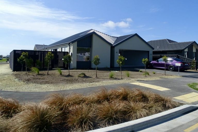 Photo of property in 13 Oakmill Drive, Casebrook, Christchurch, 8051