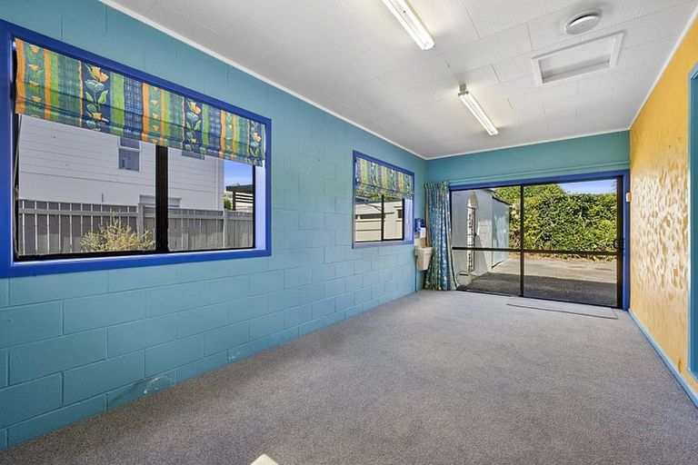 Photo of property in 5 Wesley Avenue, Frankleigh Park, New Plymouth, 4310