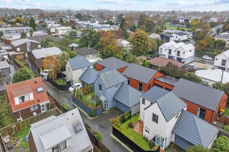 Photo of property in 2/21 Alexandra Street, Richmond, Christchurch, 8013