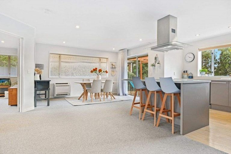 Photo of property in 7 Copperfield Close, Parklands, Christchurch, 8083