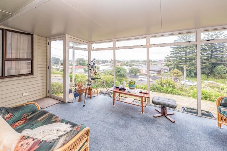 Photo of property in 138 Cornfoot Street, Castlecliff, Whanganui, 4501