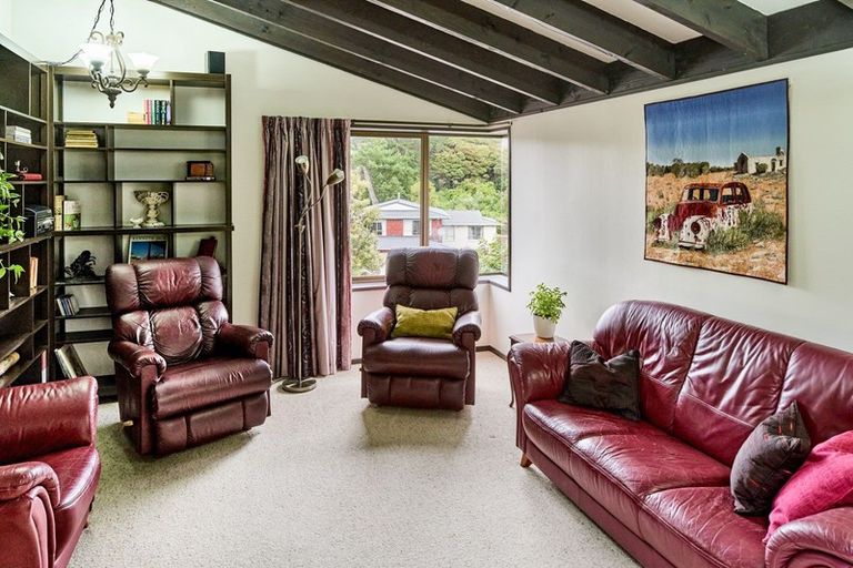 Photo of property in 4 Mizzen Place, Whitby, Porirua, 5024