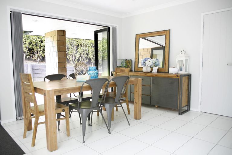 Photo of property in 33 Sunningdale Street, Wattle Downs, Auckland, 2103