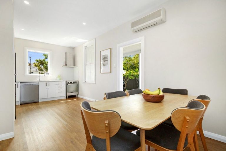 Photo of property in 43 Seddon Street, Wallaceville, Upper Hutt, 5018