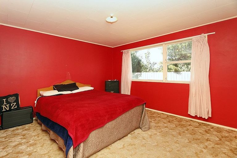 Photo of property in 14 Ponderosa Place, Opunake, 4616