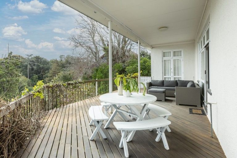 Photo of property in 5 Lighthouse Road, Bluff Hill, Napier, 4110