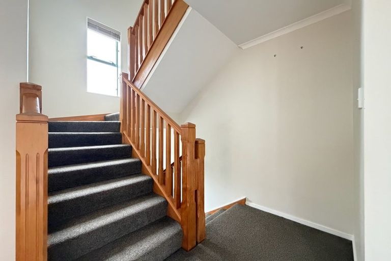 Photo of property in Mt Carmel Mews, 1/9 Arawa Road, Hataitai, Wellington, 6021