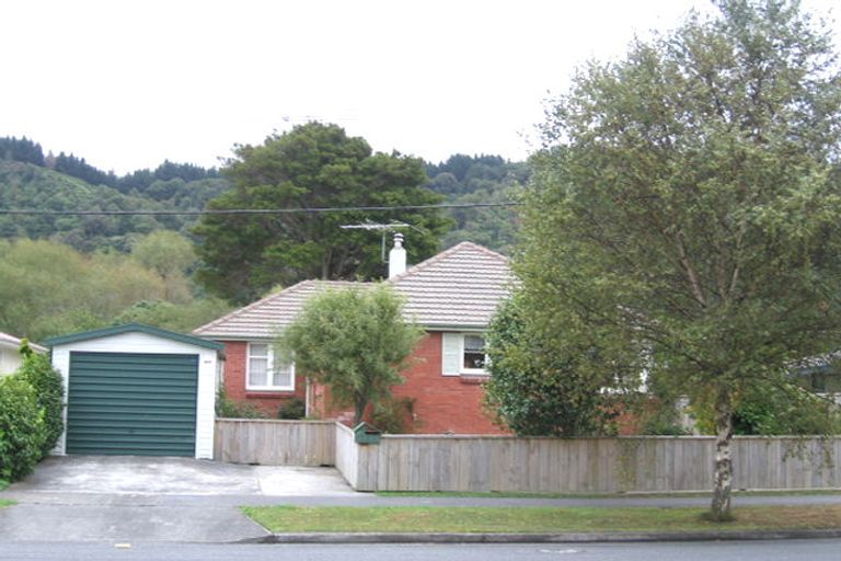 Photo of property in 19 Holdsworth Avenue, Trentham, Upper Hutt, 5018