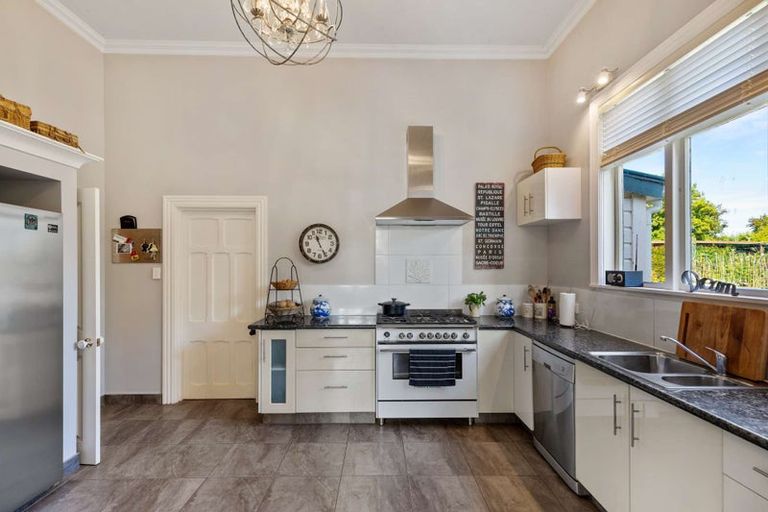 Photo of property in 13 Milne Street, Marton, 4710