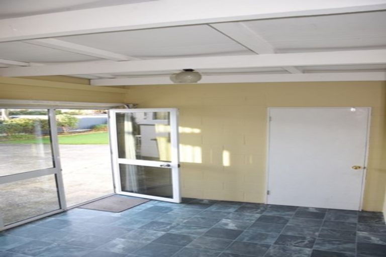 Photo of property in 17 Regent Street, Newfield, Invercargill, 9812