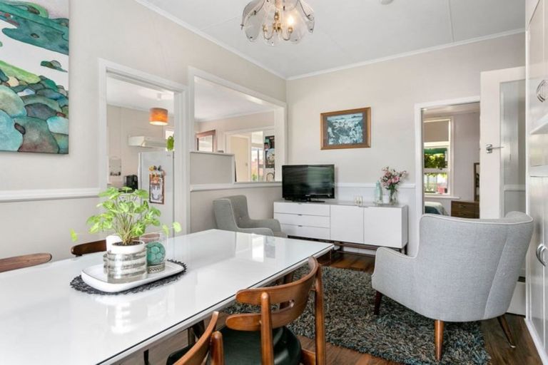 Photo of property in 30 Clare Street, Cambridge, 3434