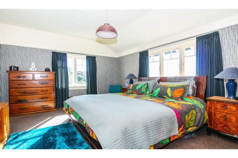 Photo of property in 4 Seaview Terrace, Bluff Hill, Napier, 4110