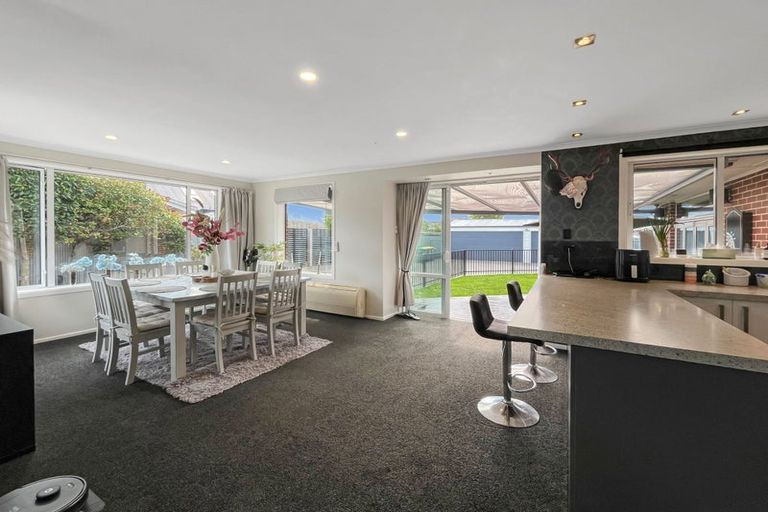 Photo of property in 21 Shearer Avenue, Papanui, Christchurch, 8052