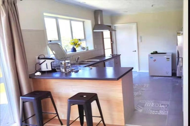 Photo of property in 19 Solway Avenue, Ilam, Christchurch, 8041