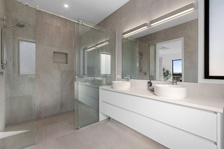 Photo of property in 10 Winspear Place, Omokoroa, 3114