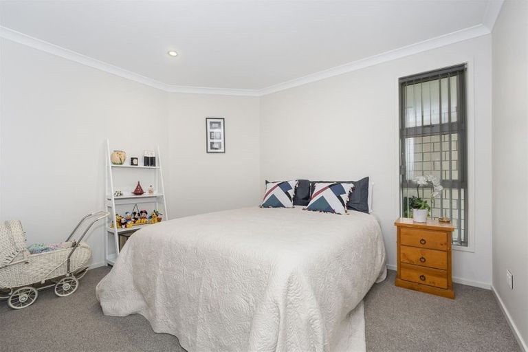 Photo of property in 2 Damien Place, Ohauiti, Tauranga, 3112