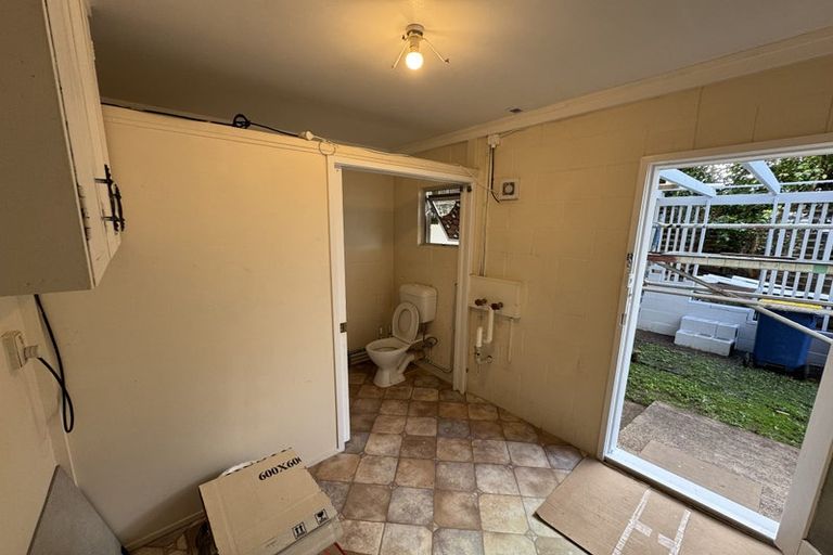 Photo of property in 84 Glencoe Road, Browns Bay, Auckland, 0630