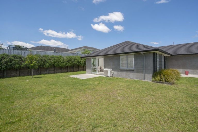 Photo of property in 7 Madeleine Place, Omokoroa, 3114