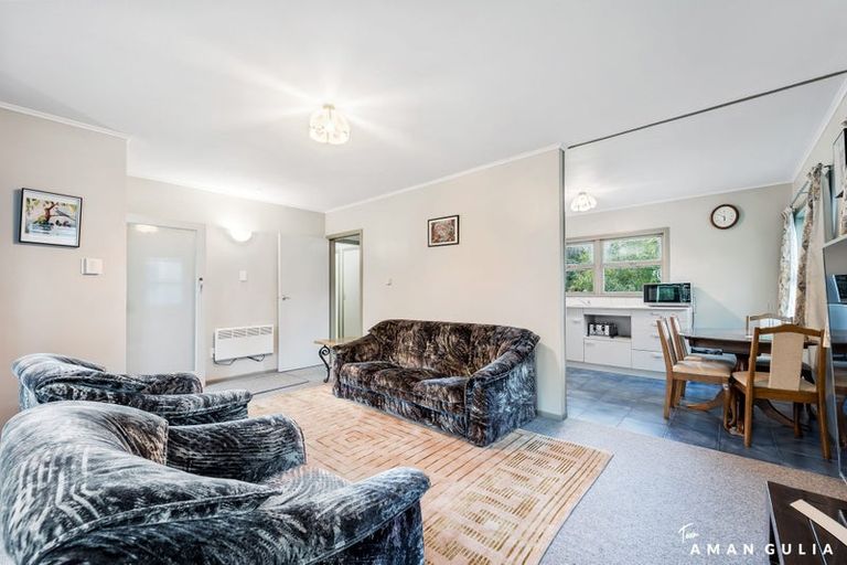 Photo of property in 4 Sunnyside Road, Sunnyvale, Auckland, 0612