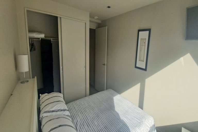 Photo of property in Monument Apartments, 9h/245 Wakefield Street, Te Aro, Wellington, 6011