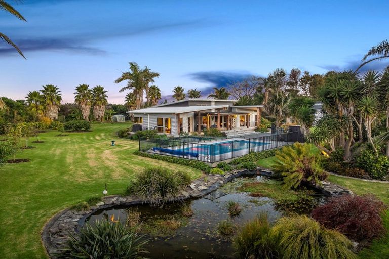 Photo of property in 650 One Tree Point Road, Ruakaka, Whangarei, 0171