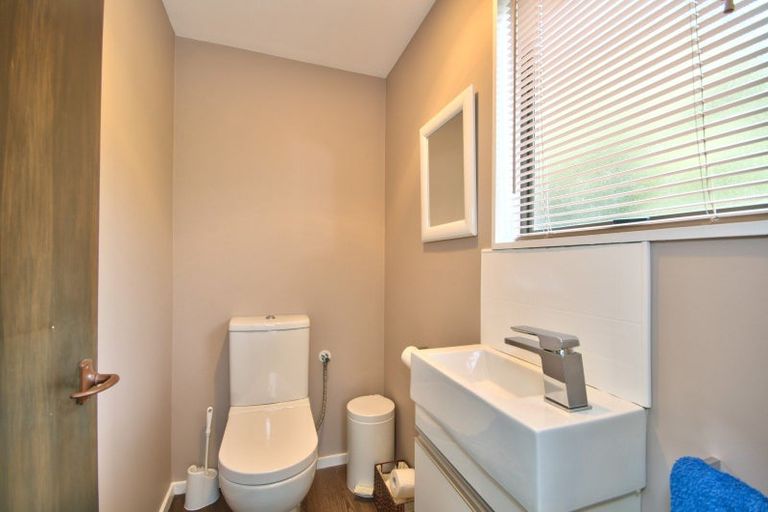 Photo of property in 218 Fernhill Road, Sunshine Bay, Queenstown, 9300