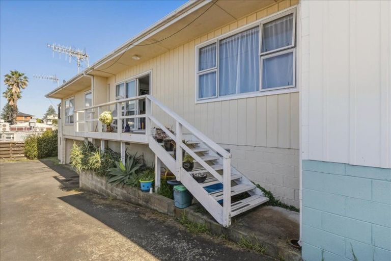 Photo of property in 2/18 May Street, Mount Maunganui, 3116