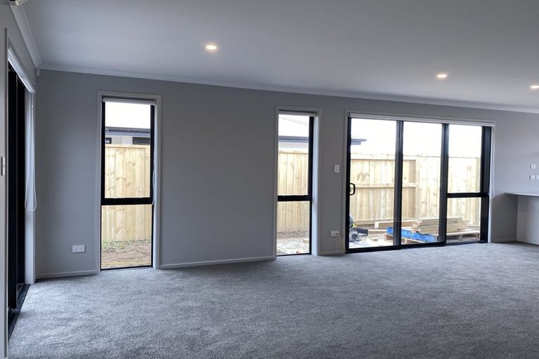 Photo of property in 15 Kahotea Place, Papamoa Beach, Papamoa, 3118