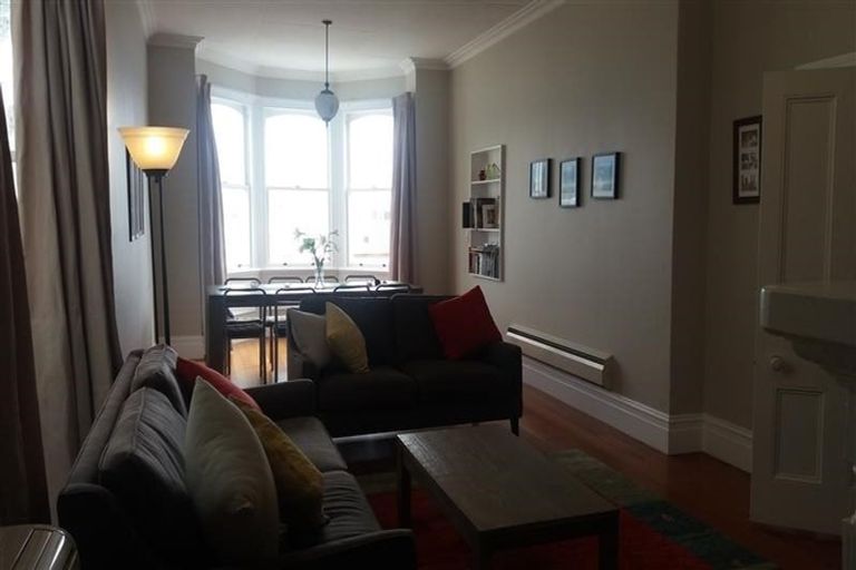 Photo of property in 6 Baring Street, Oriental Bay, Wellington, 6011