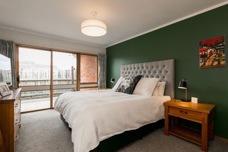 Photo of property in 16 Ngarimu Crescent, Taradale, Napier, 4112