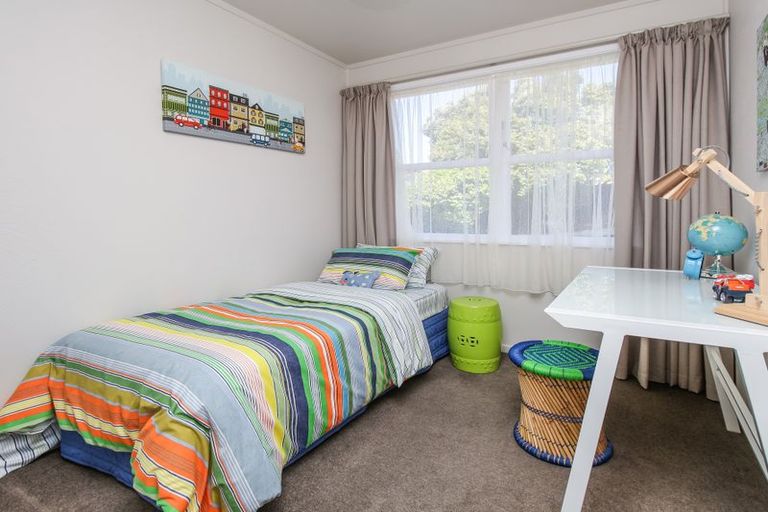 Photo of property in 39 Bodi Place, Te Atatu South, Auckland, 0610