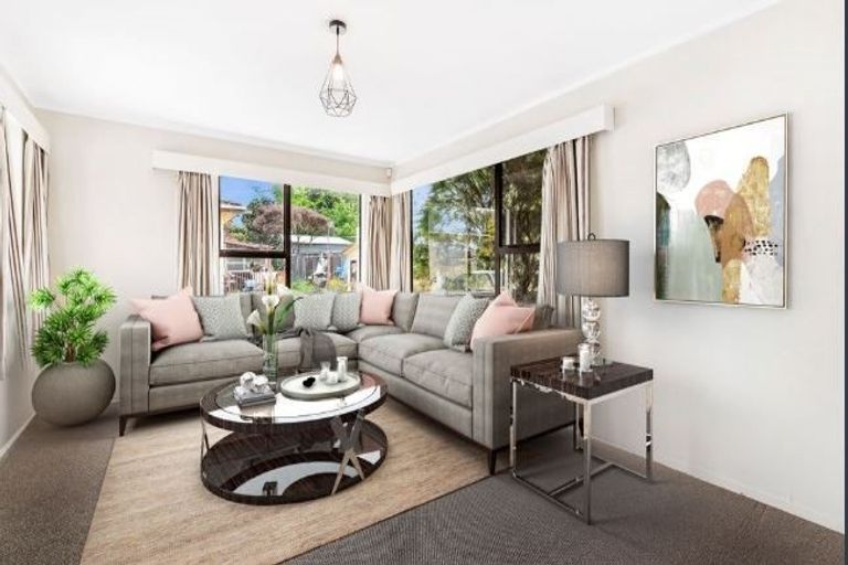 Photo of property in 18 Balloch Street, Randwick Park, Auckland, 2105