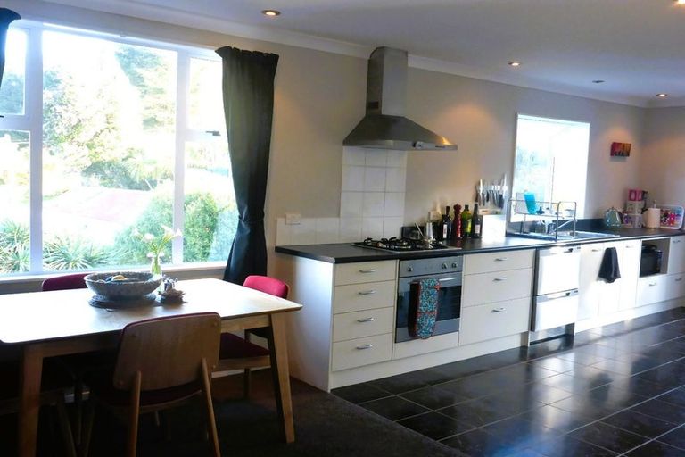 Photo of property in 13 Akatea Street, Berhampore, Wellington, 6023